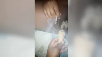 UN NOUSHI LÈCHE UNE GUYANNAISE AVEC DE LA VANILLE