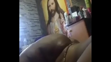 Au nom du saint christ